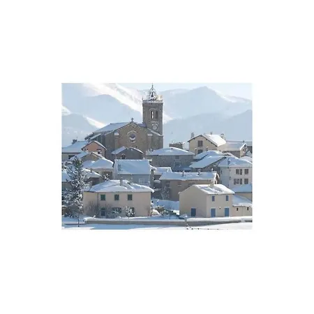 Centre Village, Proche Toutes Commodites